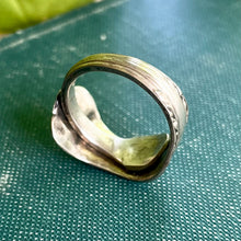 Load image into Gallery viewer, RARE Iconic Raphael’s Two Cherubs Spoon Ring. Size 8.5.