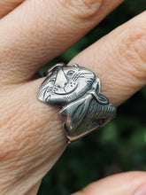Load image into Gallery viewer, Tony the Tiger Spoon Ring