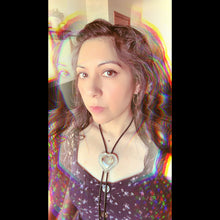 Load image into Gallery viewer, Agate Heart Bolo Tie in Brass