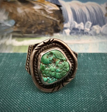 Load image into Gallery viewer, Beautiful Unisex Vintage Turquoise Ring in Sterling, Size 10.
